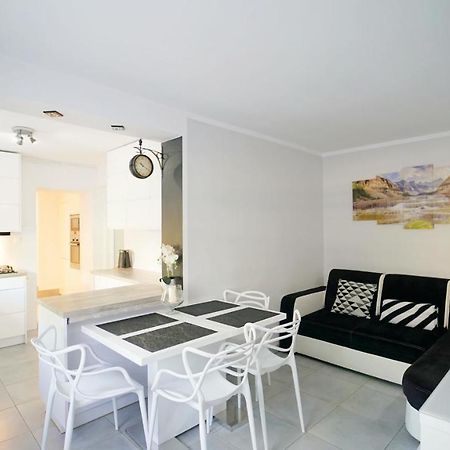 Apartamenty Everysky - Konstytucji 3 Go Maja 66-1 Карпач Екстер'єр фото